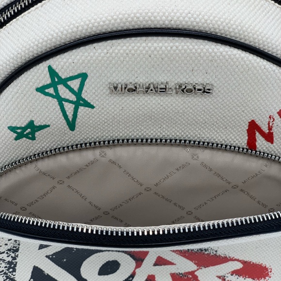 MICHAEL KORS GRAFFITI ABBEY MD BACKPACK LT CRM MUL - Picture 5 of 16